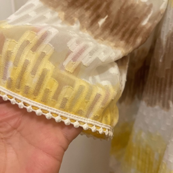 Alfred Dunner Flowy keyhole V-Neck, Ombre 3/4 sleeve Top. Size 16 - Picture 3 of 7